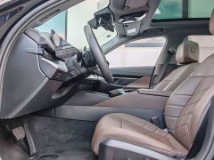 BMW 5 Series 525Li M Sport Package - ფოტო 13