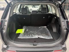 Toyota RAV4 2.0L FWD Luxury - ფოტო 15