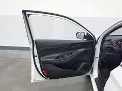 Hyundai Elantra 2020 1.6L Automatic GL Deluxe Edition - ფოტო 8