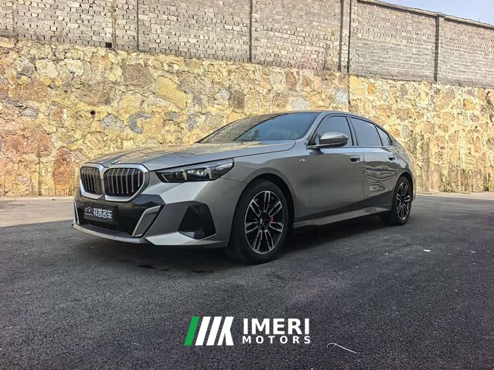 BMW 5 Series 530Li Premier M Sport Package - ავტომობილი ჩინეთიდან
