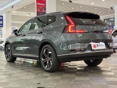 Volvo XC70 Plug-in Hybrid 2026 AWD Extended Range Core - ფოტო 4