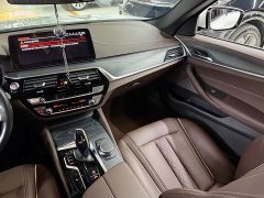 BMW 5 Series 530Li Premier M Sport Package - ფოტო 11