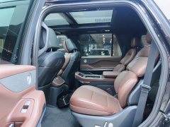 Lincoln Navigator 2025 3.5T Presidential Edition - ფოტო 11
