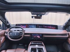 Lincoln Navigator 2025 3.5T Presidential Edition - ფოტო 9