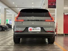 Volvo XC70 Plug-in Hybrid 2026 AWD Extended Range Core - ფოტო 3