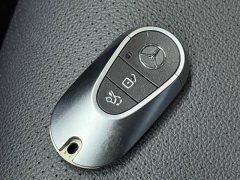 Mercedes-Benz C-Class Facelift C 200 L Sport Edition - ფოტო 6