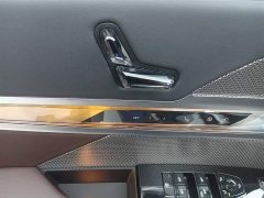 BMW 7 Series 2023 735Li Luxury Line - ფოტო 10
