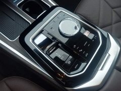 BMW 7 Series 2023 735Li Luxury Line - ფოტო 11