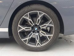 BMW 7 Series 2023 735Li Luxury Line - ფოტო 18