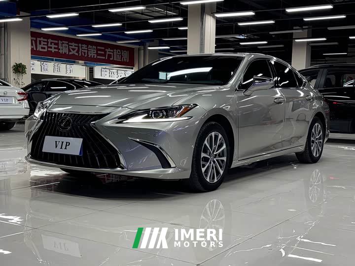 Lexus ES 200 Excellence Edition