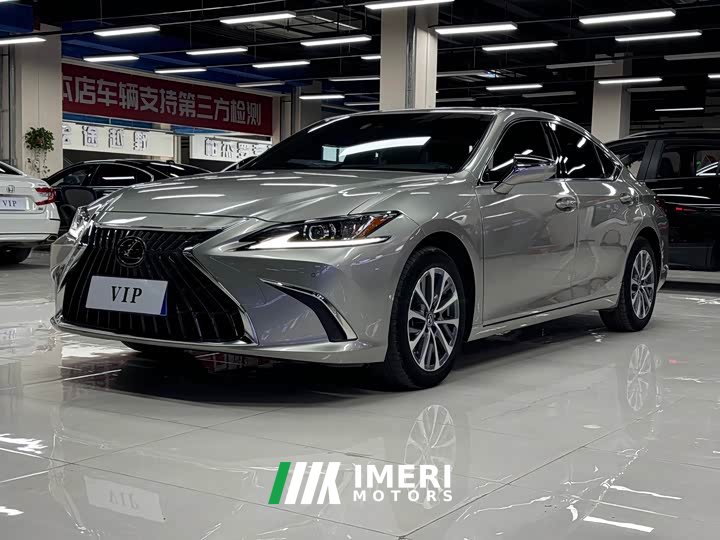 Lexus ES 200 Excellence Edition - ავტომობილი ჩინეთიდან