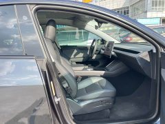 Tesla Model Y Rear-Wheel Drive - ფოტო 12