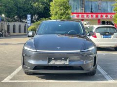 Tesla Model Y Rear-Wheel Drive - ფოტო 2