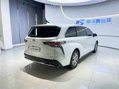 Toyota Sienna 2021 2.5L Hybrid Luxury - ფოტო 3