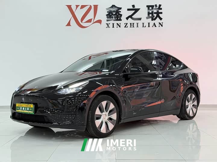 Tesla Model Y Facelift Rear-Wheel Drive