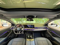 BMW i5 eDrive 35L Premium M Sport Package - ფოტო 13