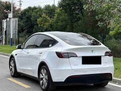 Tesla Model Y Standard Range RWD - ფოტო 6