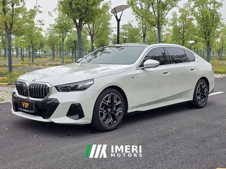 BMW 5 Series 530Li Luxury M Sport Package