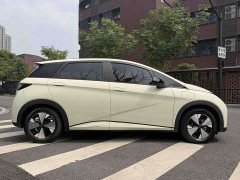 BYD Dolphin 420km Fashion Edition - ფოტო 10