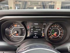 Jeep Wrangler 2024 2.0T Sahara Four-Door - ფოტო 17