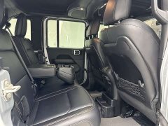 Jeep Wrangler 2024 2.0T Sahara Four-Door - ფოტო 8