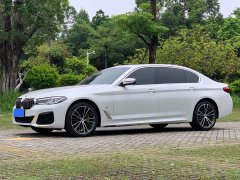 BMW 5 Series Facelift 530Li Premier M Sport Package - ფოტო 1