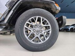 Jeep Wrangler 2.0T Sahara Four-Door - ფოტო 16