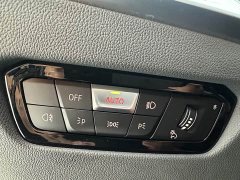 BMW 3 Series 320i M Sport Package - ფოტო 12