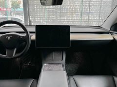 Tesla Model Y Rear-Wheel Drive - ფოტო 13