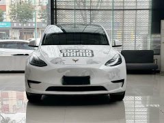 Tesla Model Y Rear-Wheel Drive - ფოტო 3