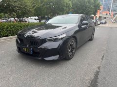 BMW 5 Series 530Li Luxury M Sport Package - ფოტო 1
