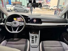 Volkswagen Golf 2023 Facelift 280TSI DSG Pro - ფოტო 9