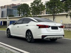 Nissan Teana 2.0L XL Comfort - ფოტო 9