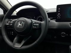 Honda Vezel 1.5L CVT Luxury - ფოტო 10