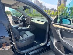 Tesla Model Y Rear-Wheel Drive - ფოტო 8