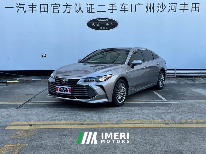 Toyota Avalon Hybrid 2.5L XLE Premium