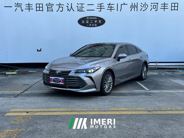 Toyota Avalon Hybrid 2.5L XLE Premium - ავტომობილი ჩინეთიდან
