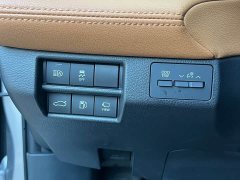Toyota Avalon Hybrid 2.5L XLE Premium - ფოტო 18