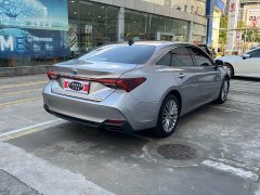 Toyota Avalon Hybrid 2.5L XLE Premium - ფოტო 8