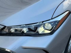 Toyota Avalon Hybrid 2.5L XLE Premium - ფოტო 9