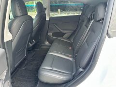 Tesla Model Y Standard Range RWD - ფოტო 5