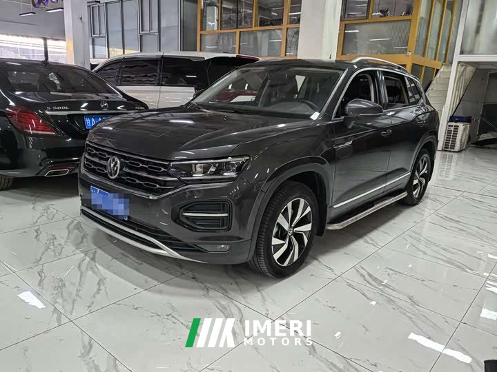 Volkswagen Tharu Taos 330TSI FWD Luxury Smart Connected Edition - car from China