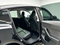Tesla Model Y Rear-Wheel Drive - ფოტო 11