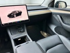 Tesla Model Y Rear-Wheel Drive - ფოტო 14