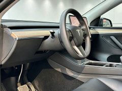 Tesla Model Y Rear-Wheel Drive - ფოტო 18