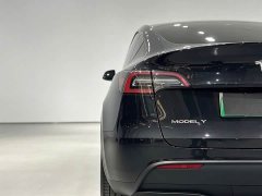 Tesla Model Y Rear-Wheel Drive - ფოტო 20