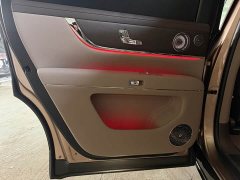 AITO M9 Extended Range Ultimate World Leader Extended 6-Seater - ფოტო 8