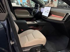 Volvo XC70 Plug-in Hybrid 2026 Two-Wheel Drive Long Range Core - ფოტო 10