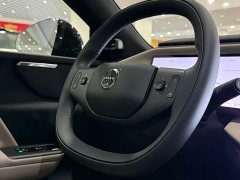 Volvo XC70 Plug-in Hybrid 2026 Two-Wheel Drive Long Range Core - ფოტო 12