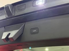Volvo XC70 Plug-in Hybrid 2026 Two-Wheel Drive Long Range Core - ფოტო 17